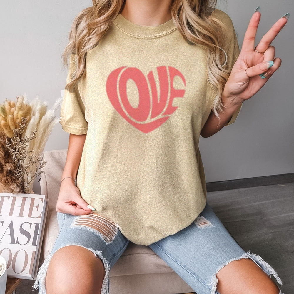 Women Love Heart Valentine's Day Print  Graphic T-shirt