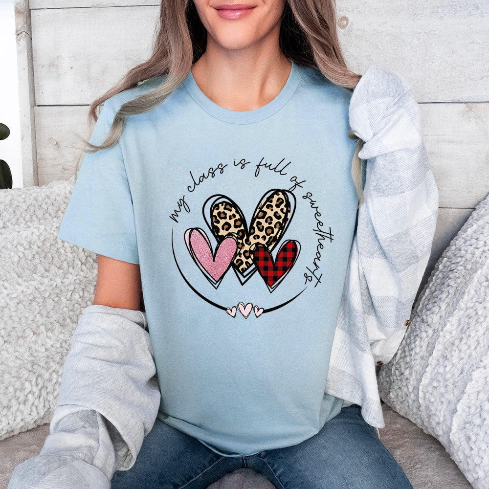 Women Love Leopard Heart Valentine's Day Print  Graphic T-shirt