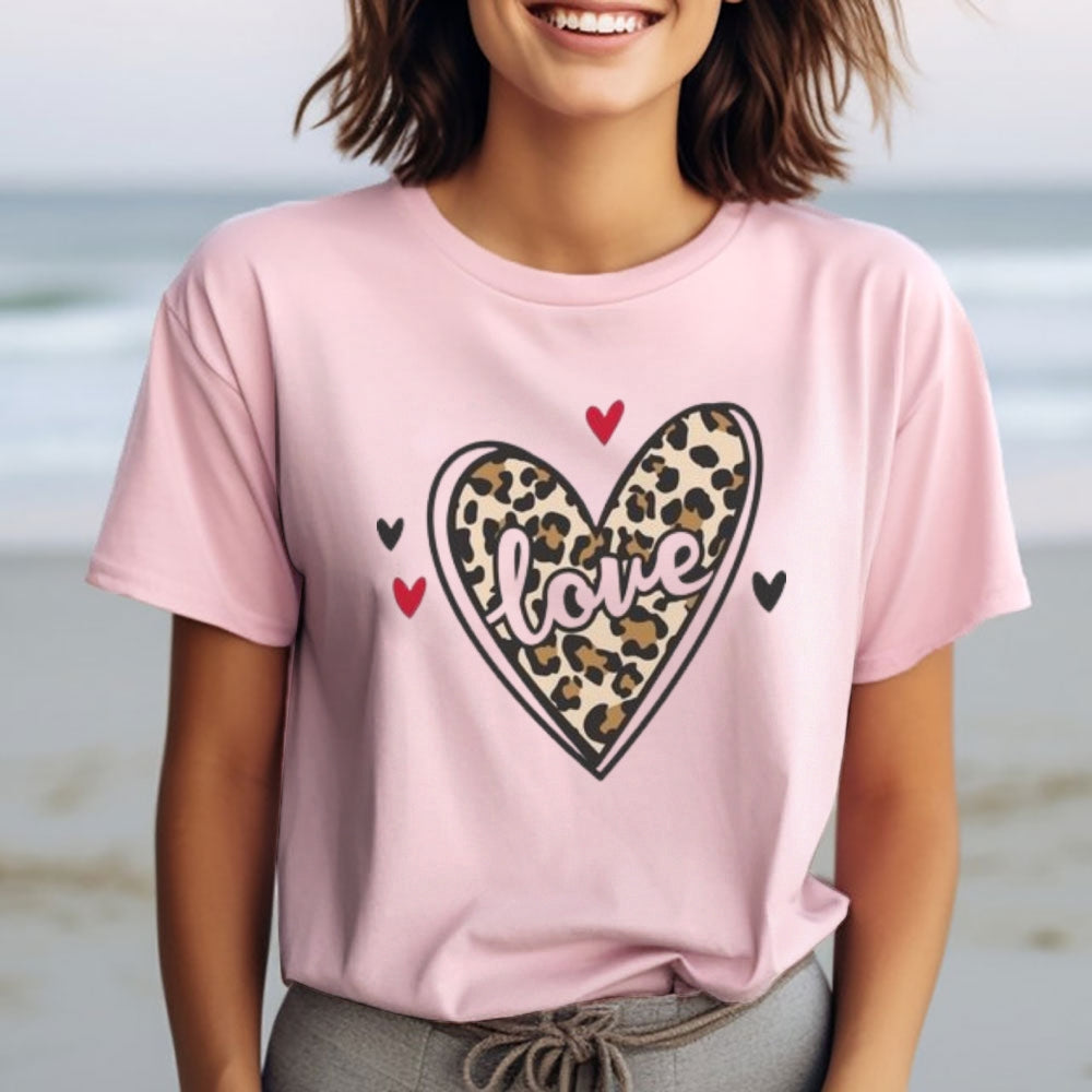 Women Love Leopard Heart Valentine's Day Print  Graphic T-shirt