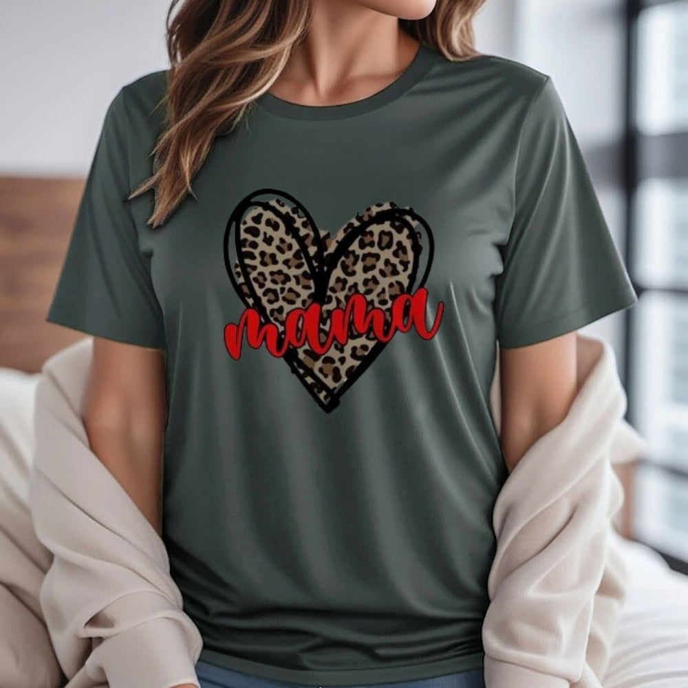 Women Love Leopard Heart Valentine's Day Print  Graphic T-shirt