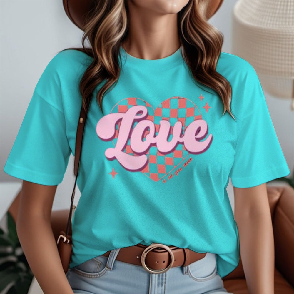 Women Love Pink Heart Valentine's Day Print  Graphic T-shirt