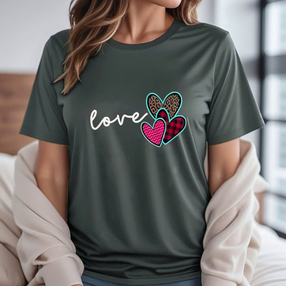 Women Love Leopard Heart Valentine's Day Print  Graphic T-shirt