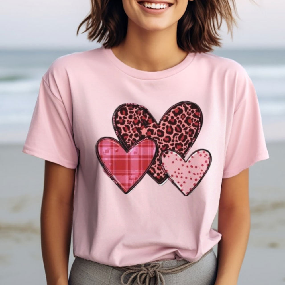 Women Love Leopard Heart Valentine's Day Print  Graphic T-shirt