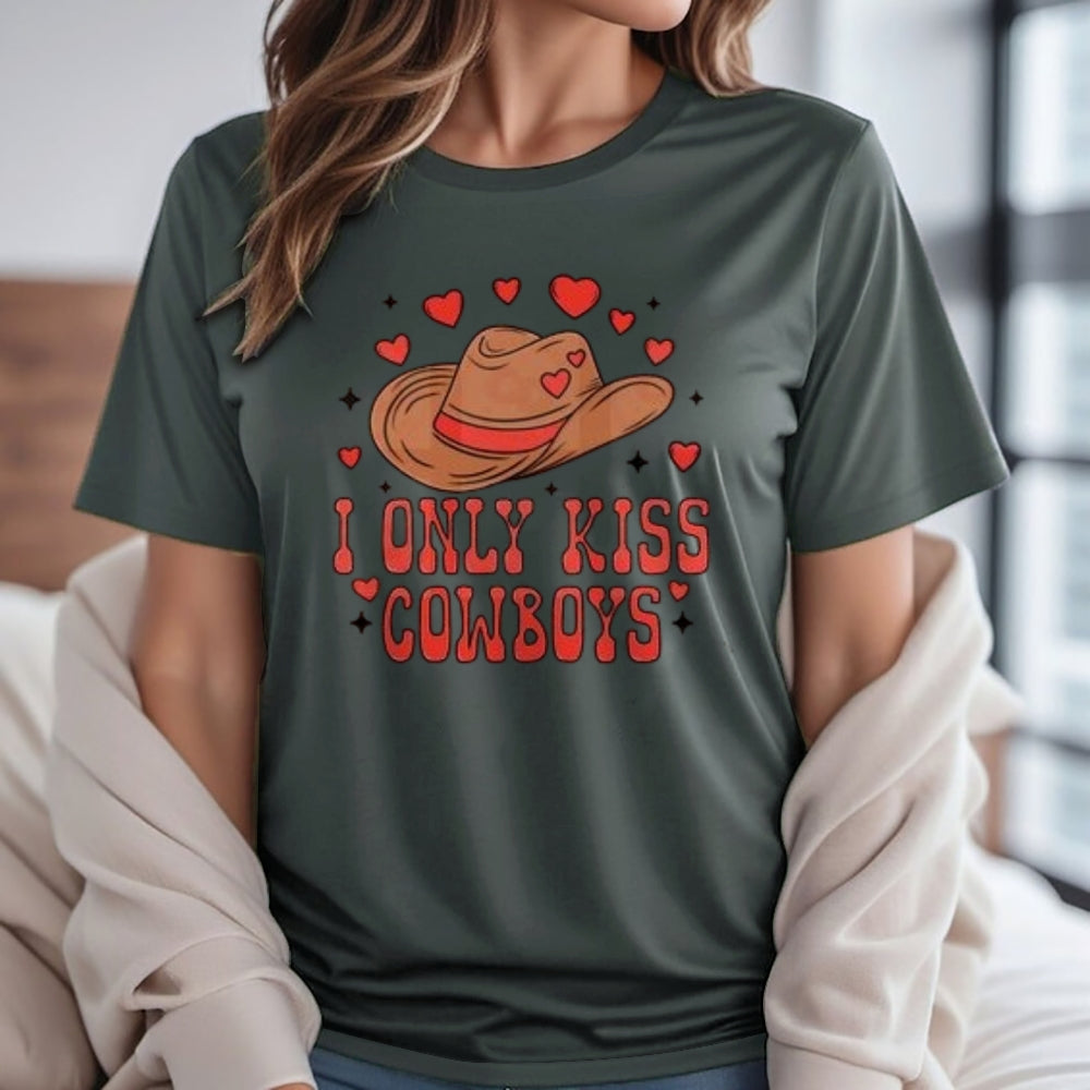 Women Western Style I Only Kiss Cowboy Print Graphic T-shirt