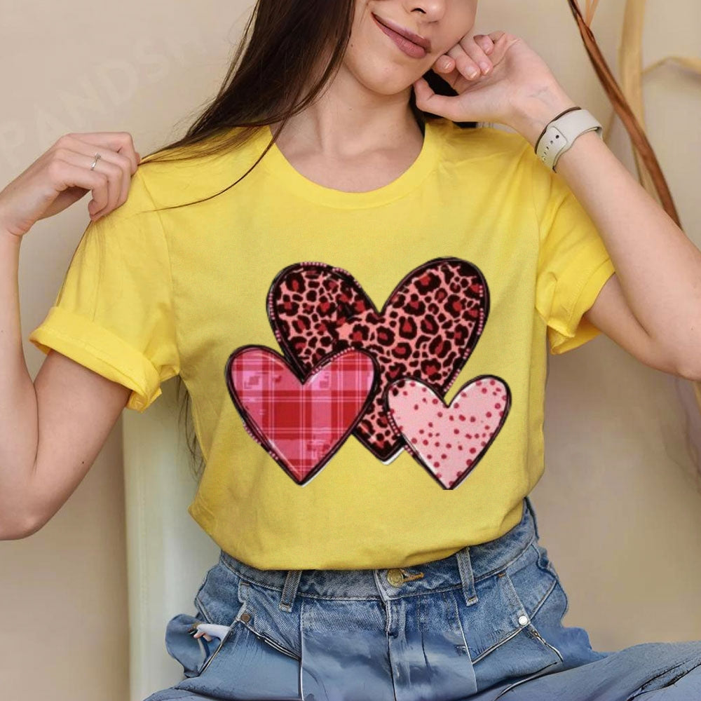 Women Love Leopard Heart Valentine's Day Print  Graphic T-shirt