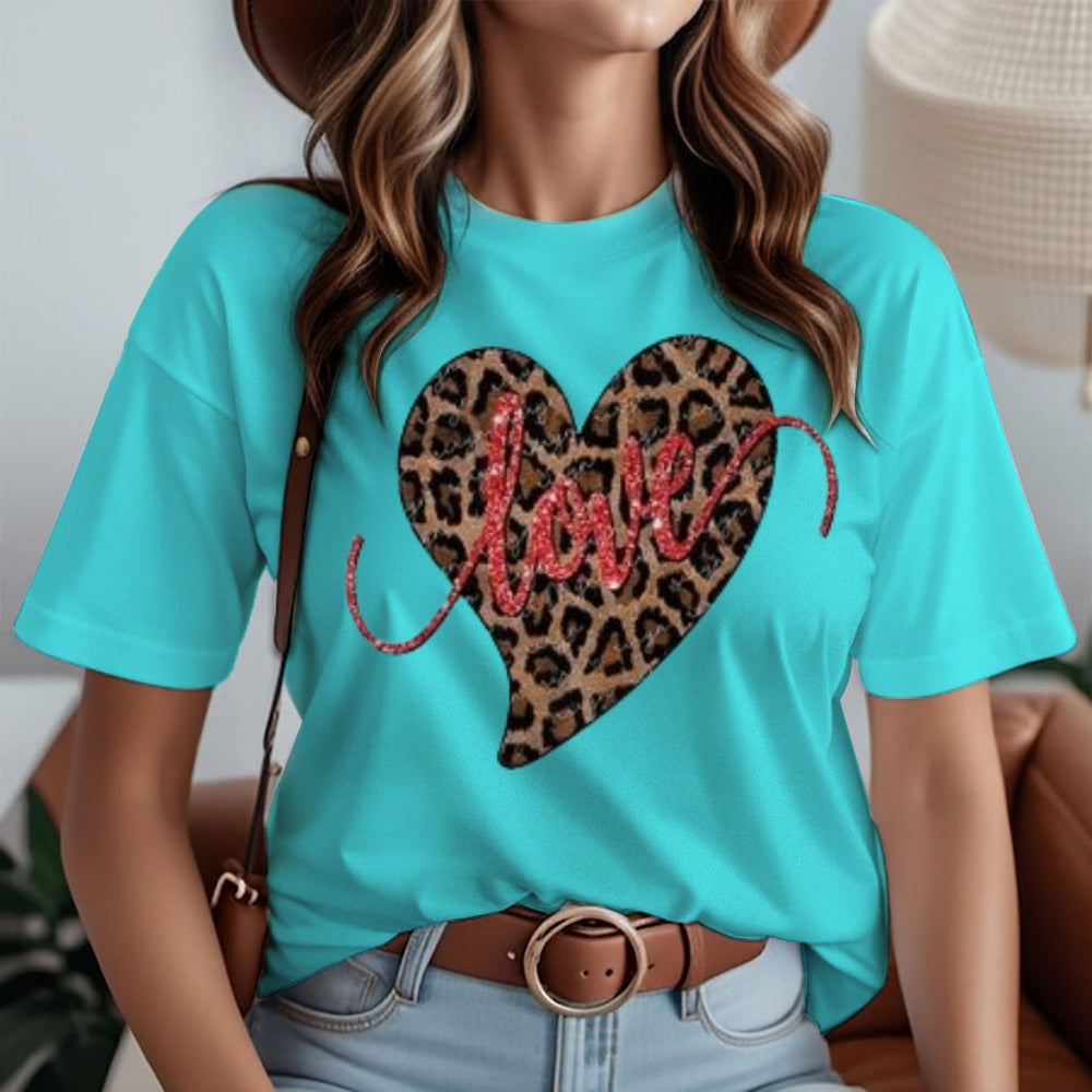 Women Love Leopard Heart Valentine's Day Print  Graphic T-shirt