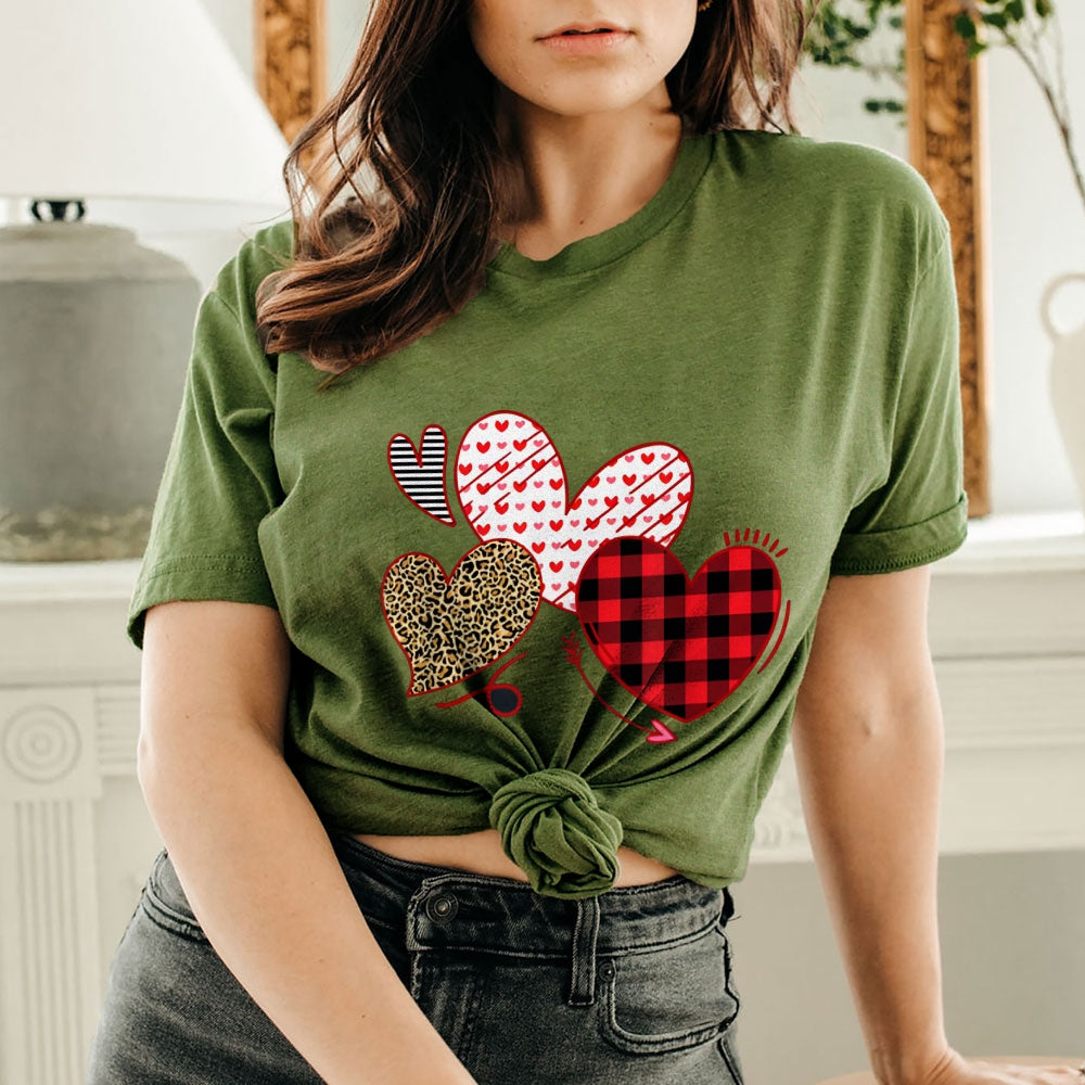 Women Love Leopard Heart Valentine's Day Print Graphic T-shirt