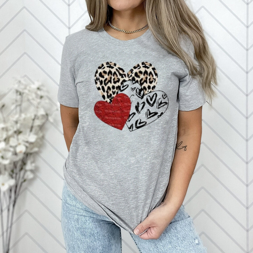 Women Love Leopard Heart Valentine's Day Print Graphic T-shirt