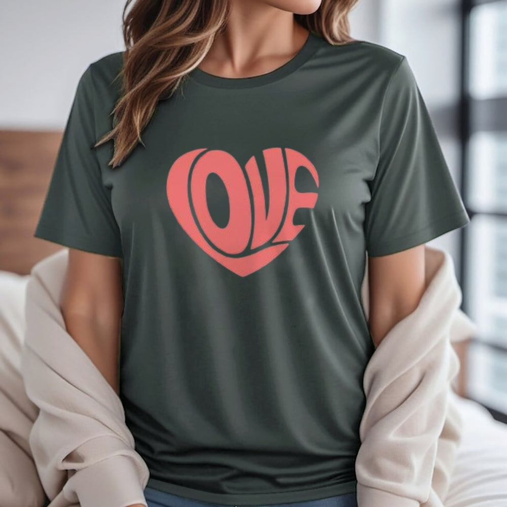 Women Love Pink Heart Valentine's Day Print  Graphic T-shirt