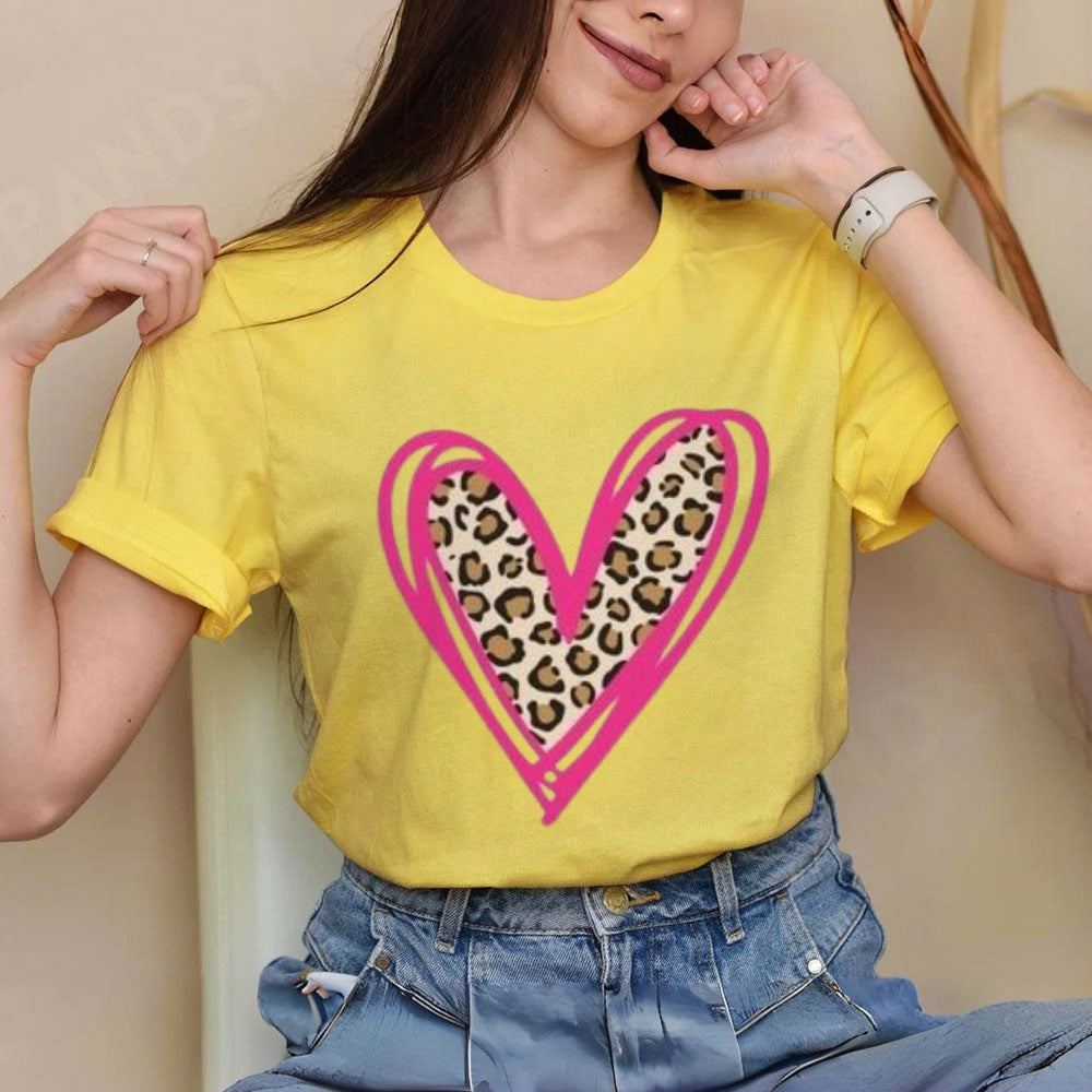 Women Love Leopard Heart Valentine's Day Print  Graphic T-shirt