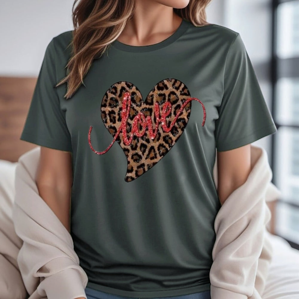 Women Love Leopard Heart Valentine's Day Print  Graphic T-shirt