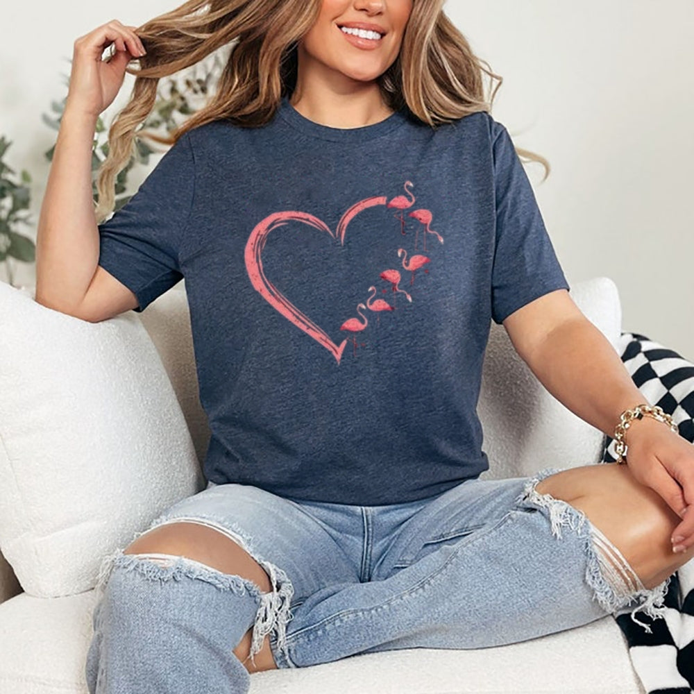 Women Love Flamingo For Valentine's Day Print Graphic T-shirt