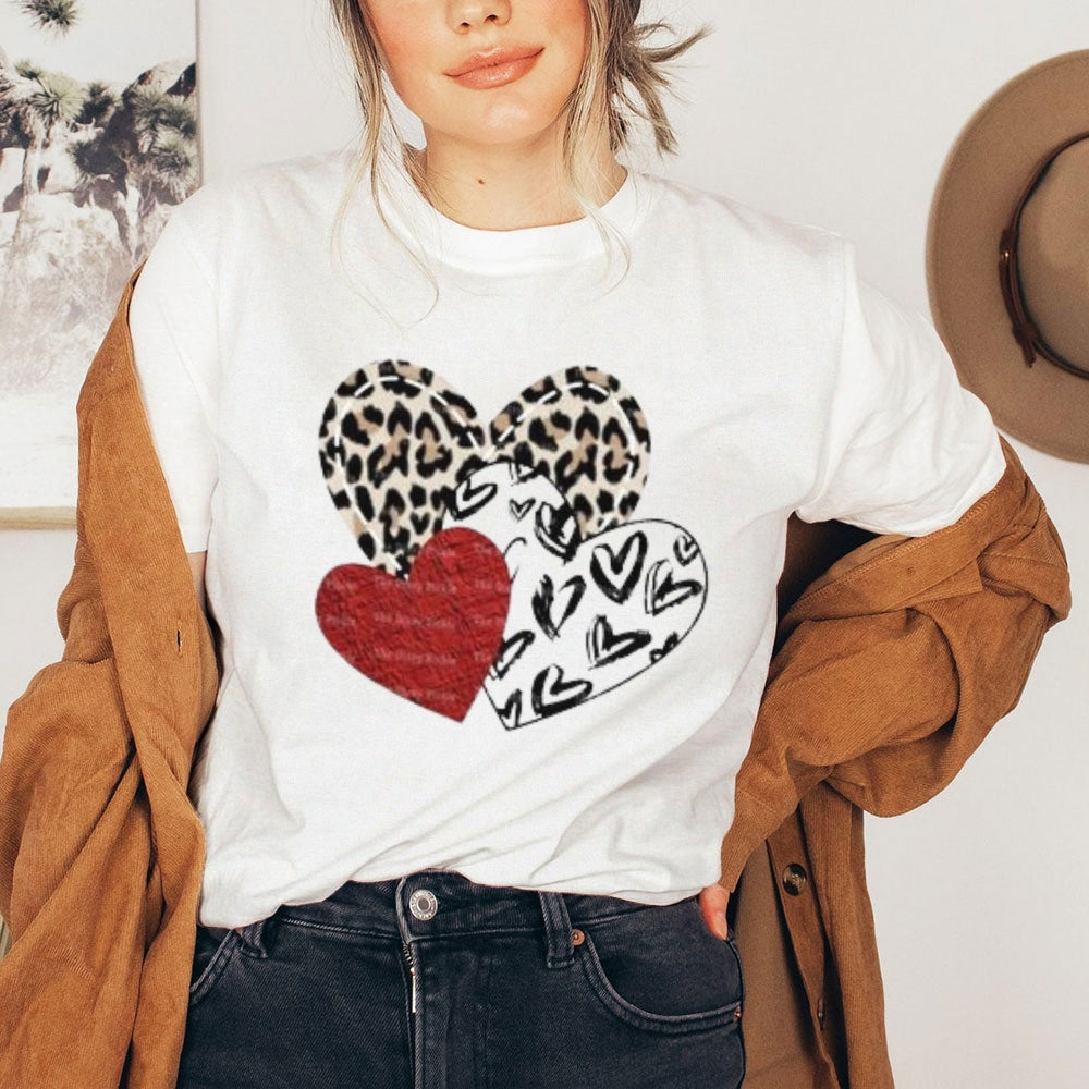 Women Love Leopard Heart Valentine's Day Print Graphic T-shirt