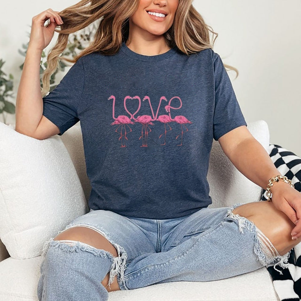 Women Love Flamingo For Valentine's Day Print Graphic T-shirt